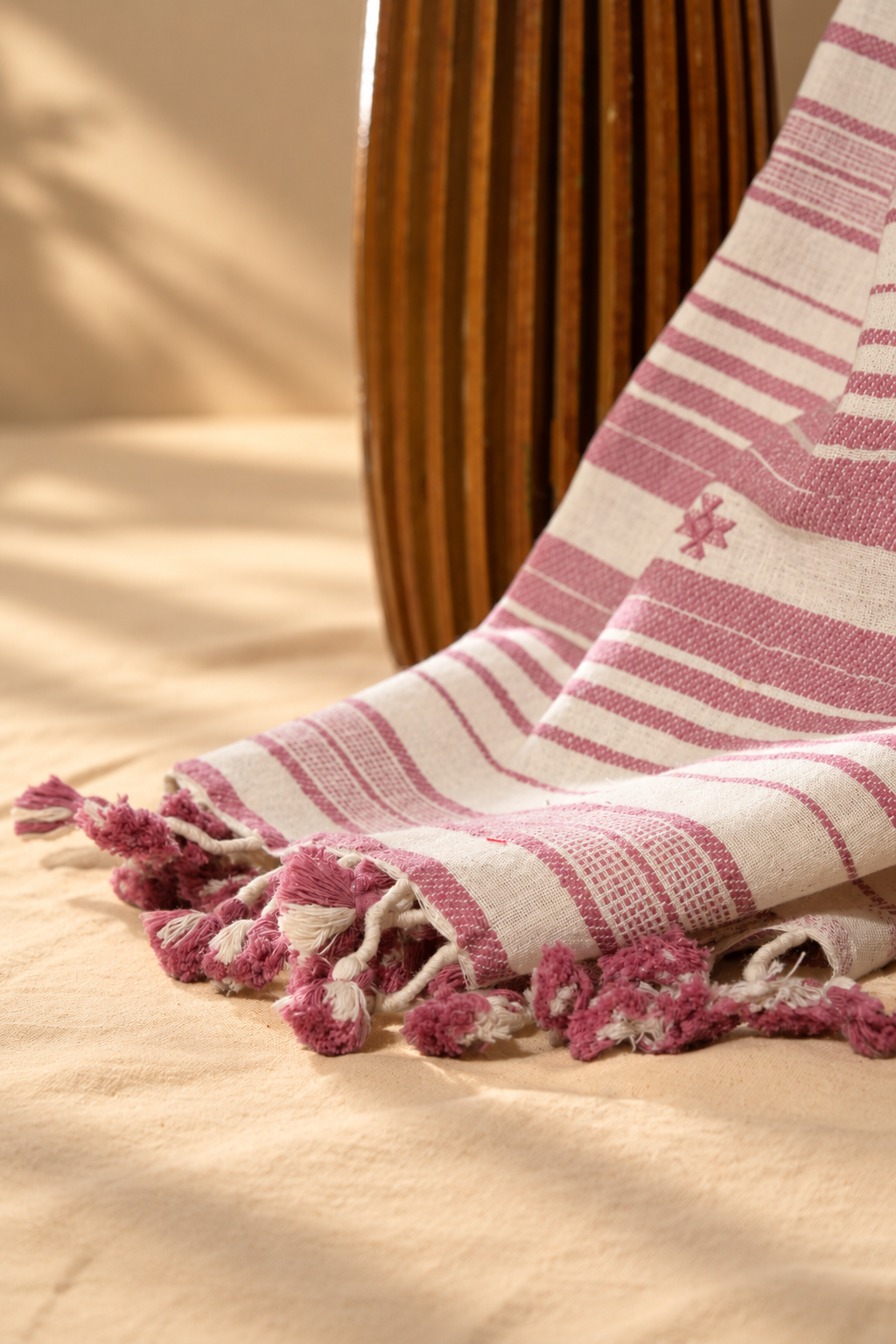 Aachho Gulabi | Damroo | Kala Cotton | Stole - image 4