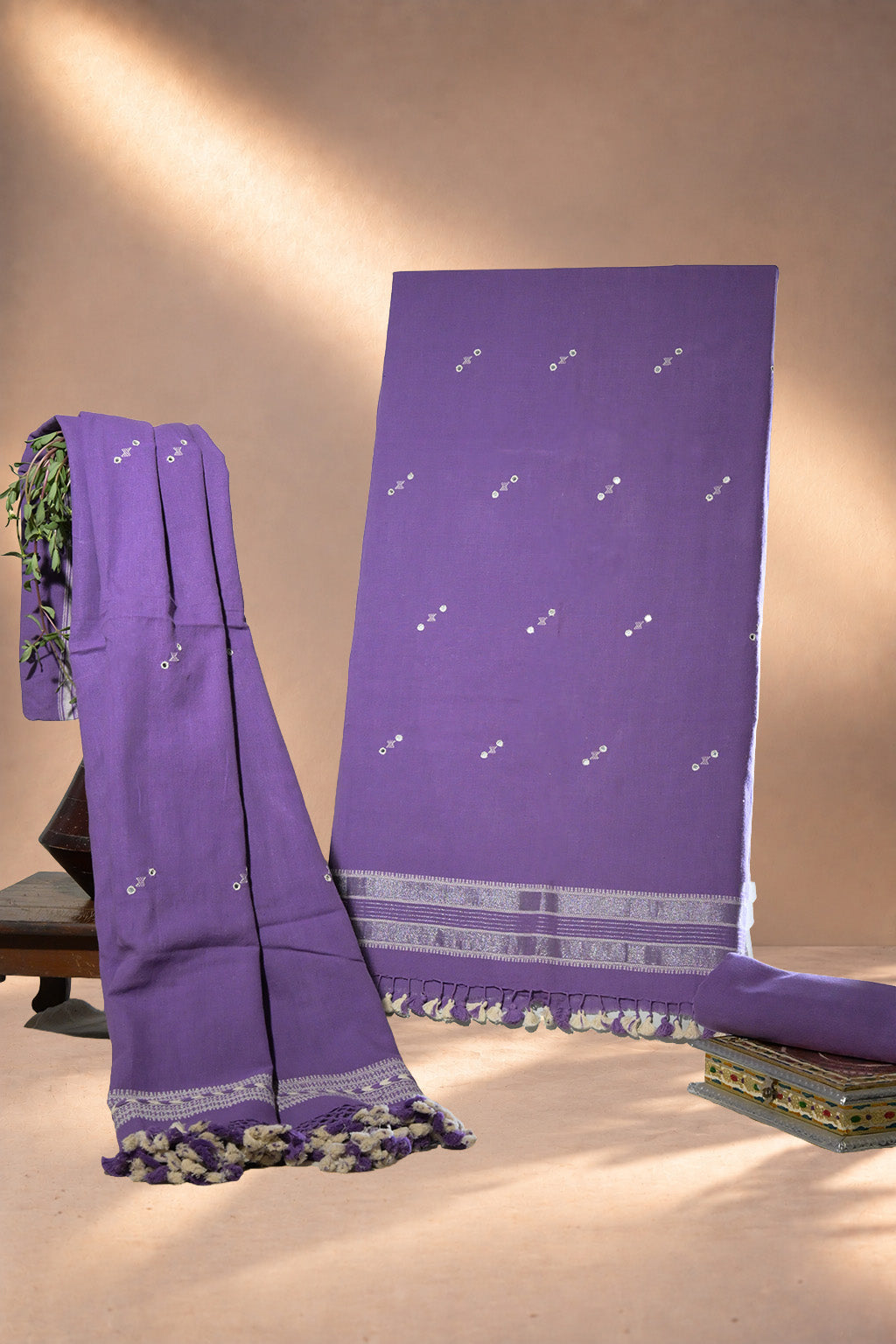 Aachho Jaambli | Damroo | Kala Cotton | Suit Piece - image 1