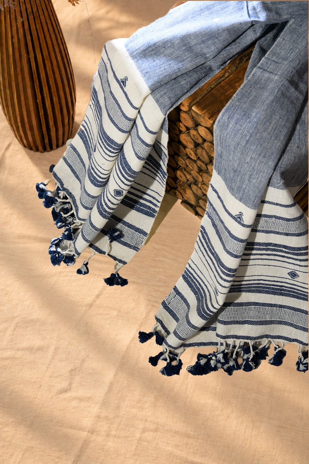 Aachho Vaadli | Panchako | Kala Cotton | Stole - image 2