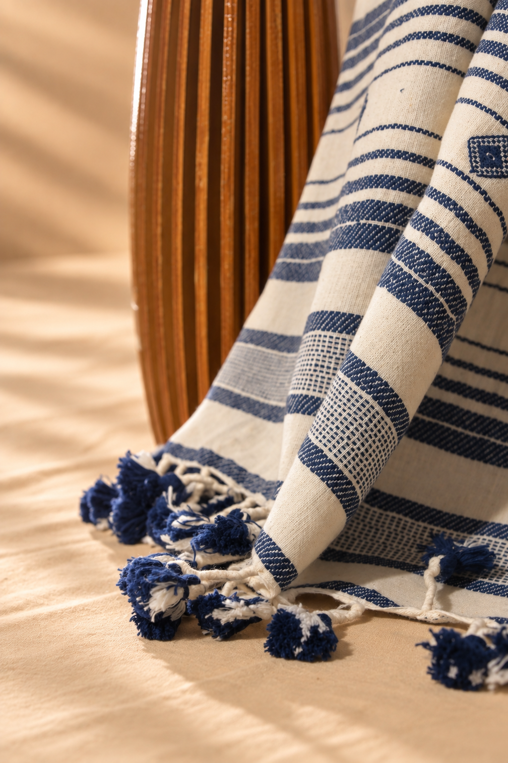 Aachho Vaadli | Panchako | Kala Cotton | Stole - image 4