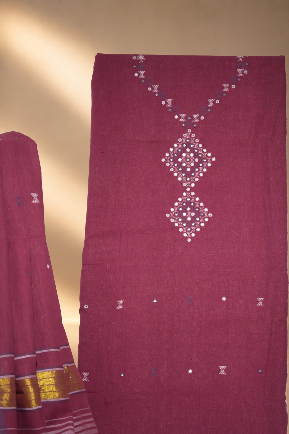 Ghato Gulabi | Damroo | Kala Cotton | Suit Piece - image 4