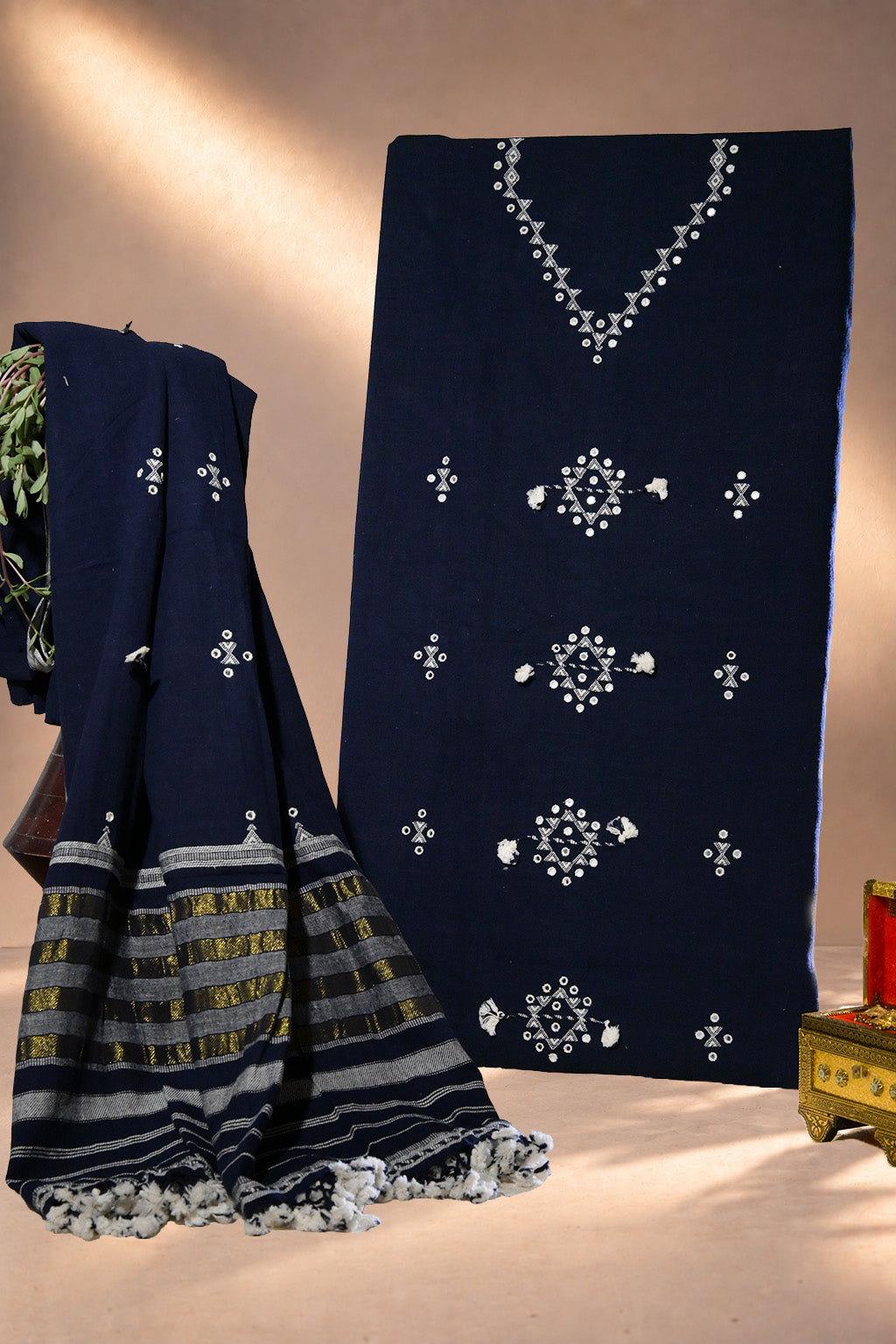 Ghato Neelo | Dungara | Kala Cotton | Suit Piece - image 1