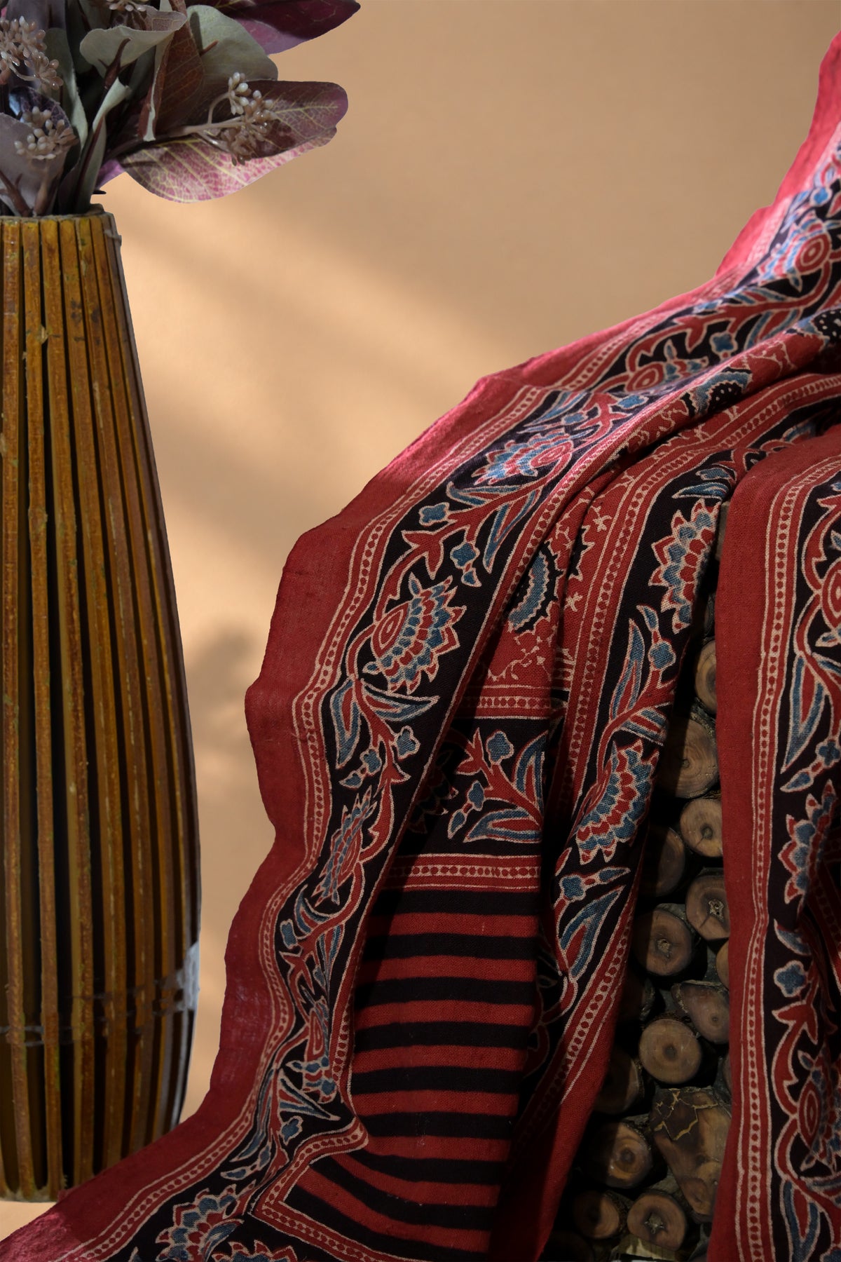 Laal | Minkudi | Kala Cotton | Stole - image 3