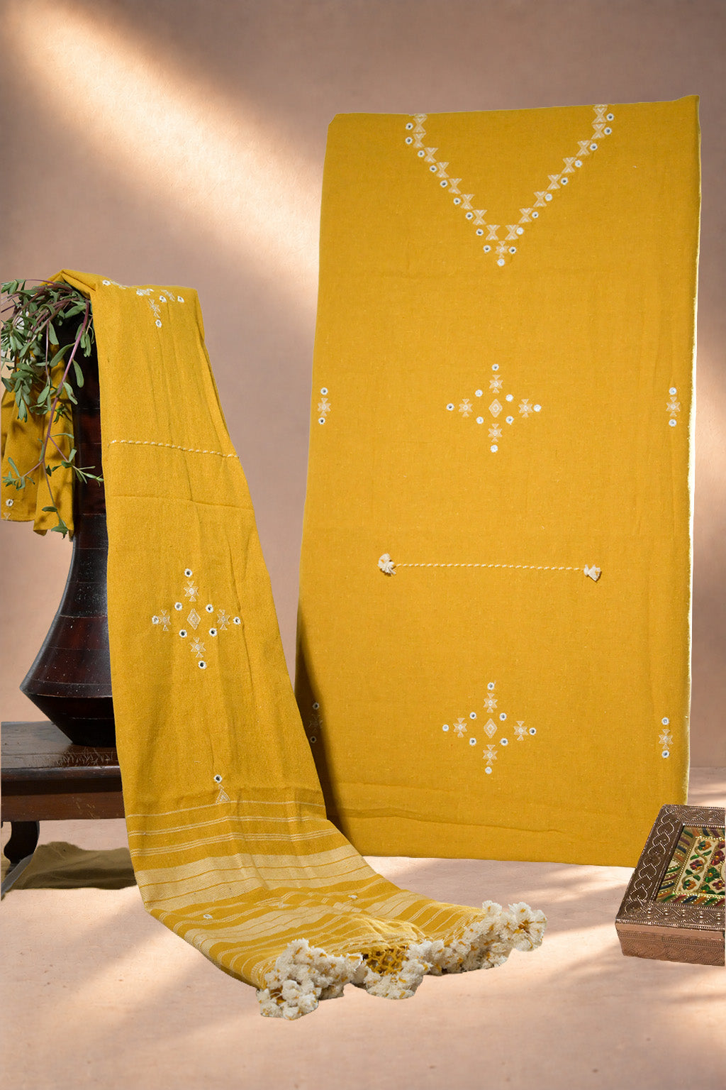 Pilo | Chaumukh | Kala Cotton | Suit Piece - image 1
