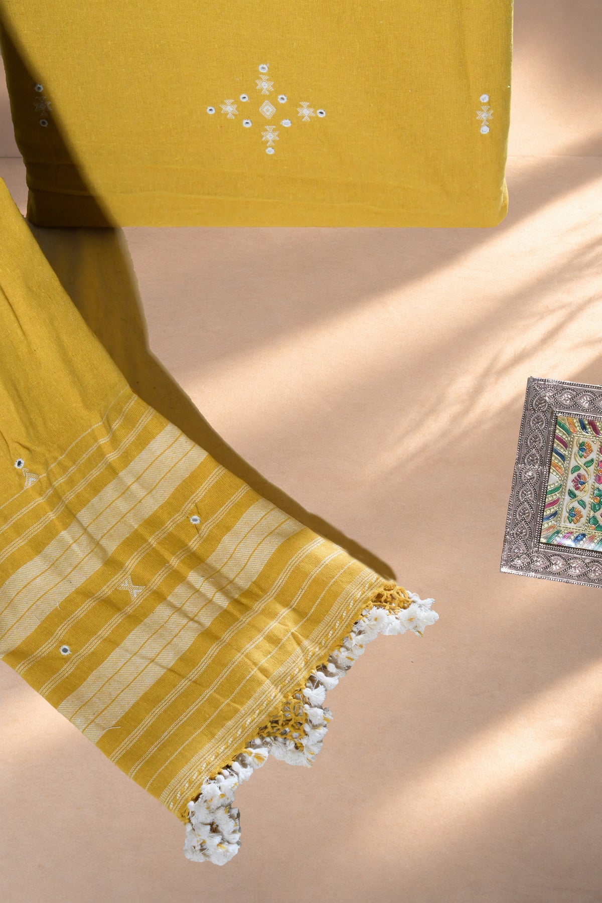 Pilo | Chaumukh | Kala Cotton | Suit Piece - image 2