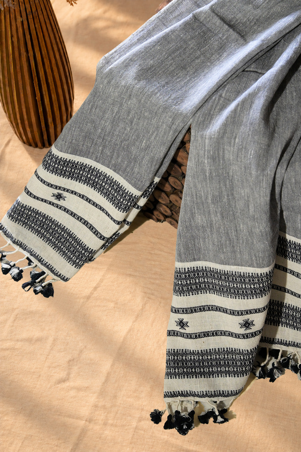 Raakhodi | Chaumukh | Kala Cotton | Stole - image 2