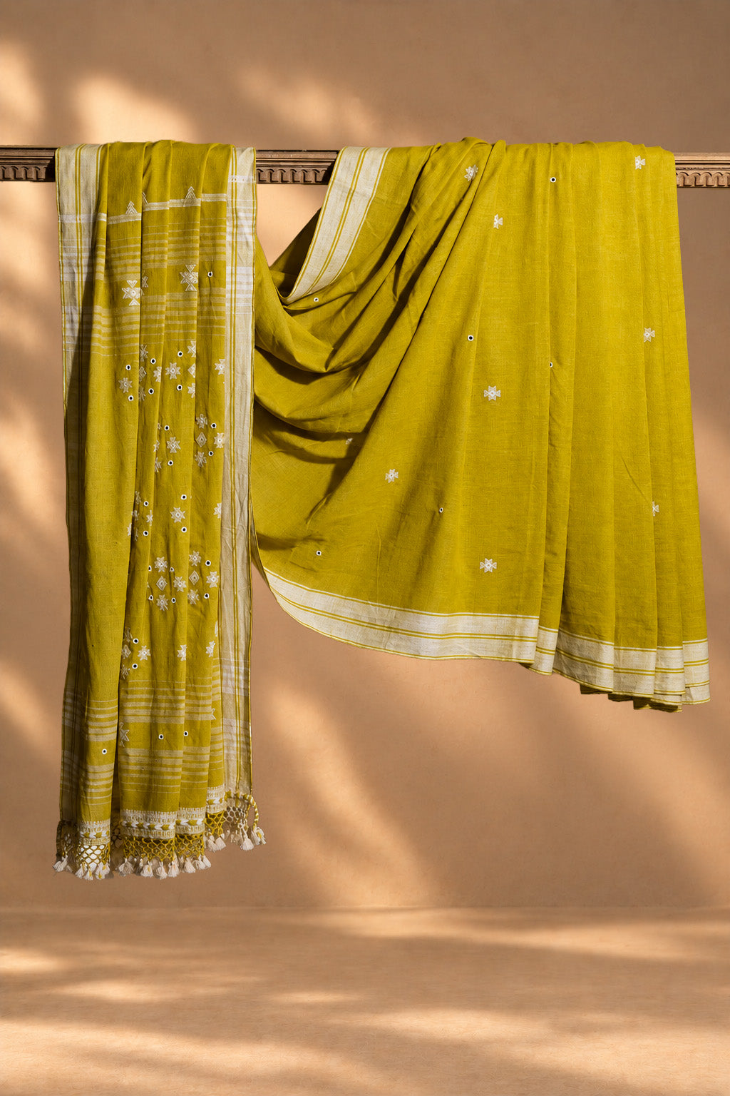 Rai Pilo | Chaumukh | Kala Cotton | Saree
