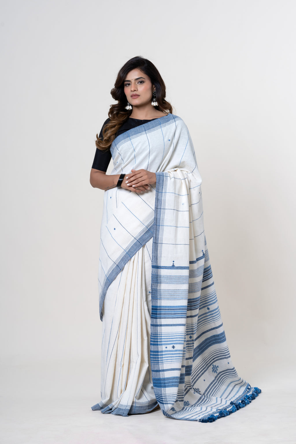 Natural White Bhujodi Handwoven Kala Cotton Saree with Indigo Blue Motifs and Mirror work
