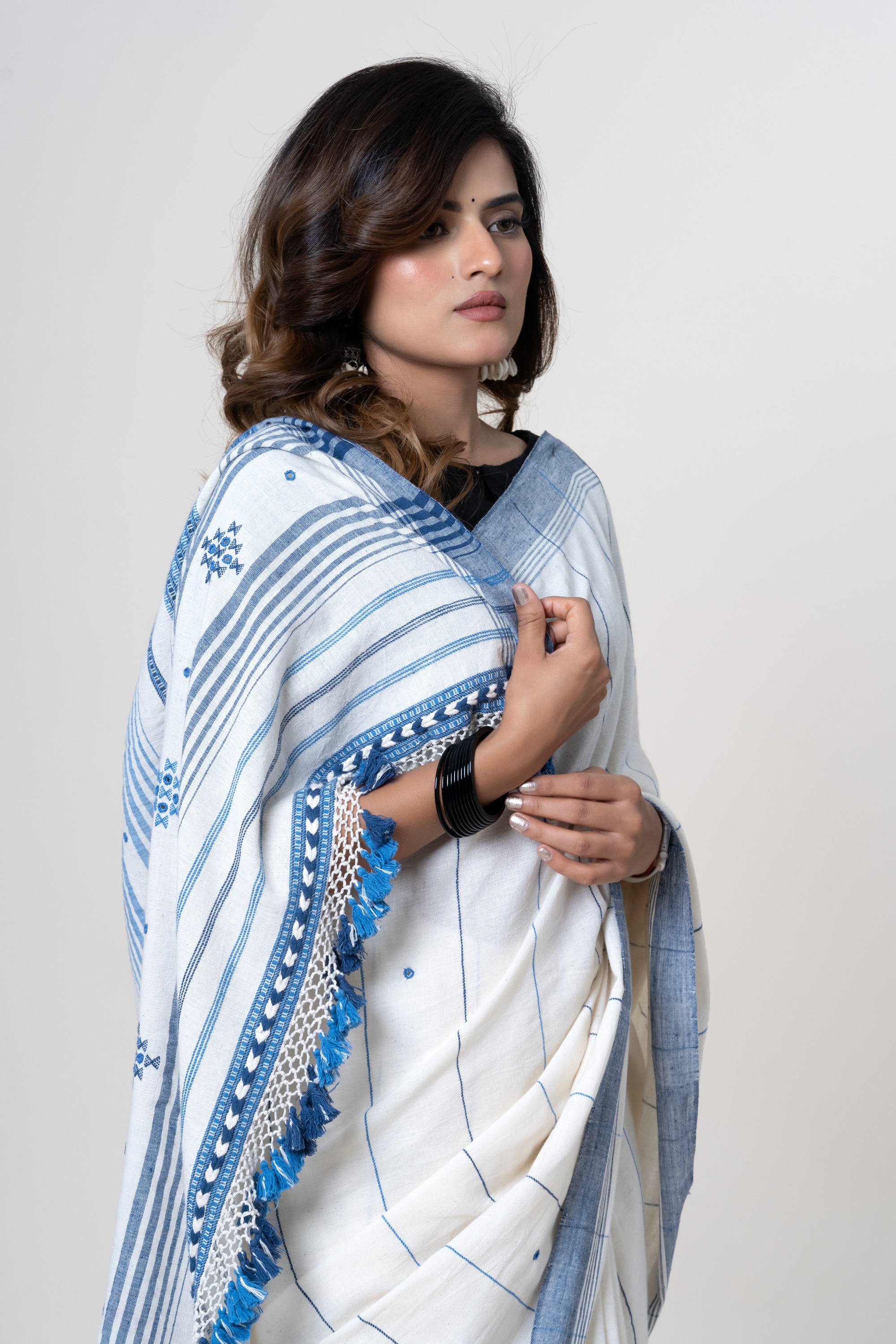Natural White Bhujodi Handwoven Kala Cotton Saree with Indigo Blue Motifs and Mirror work