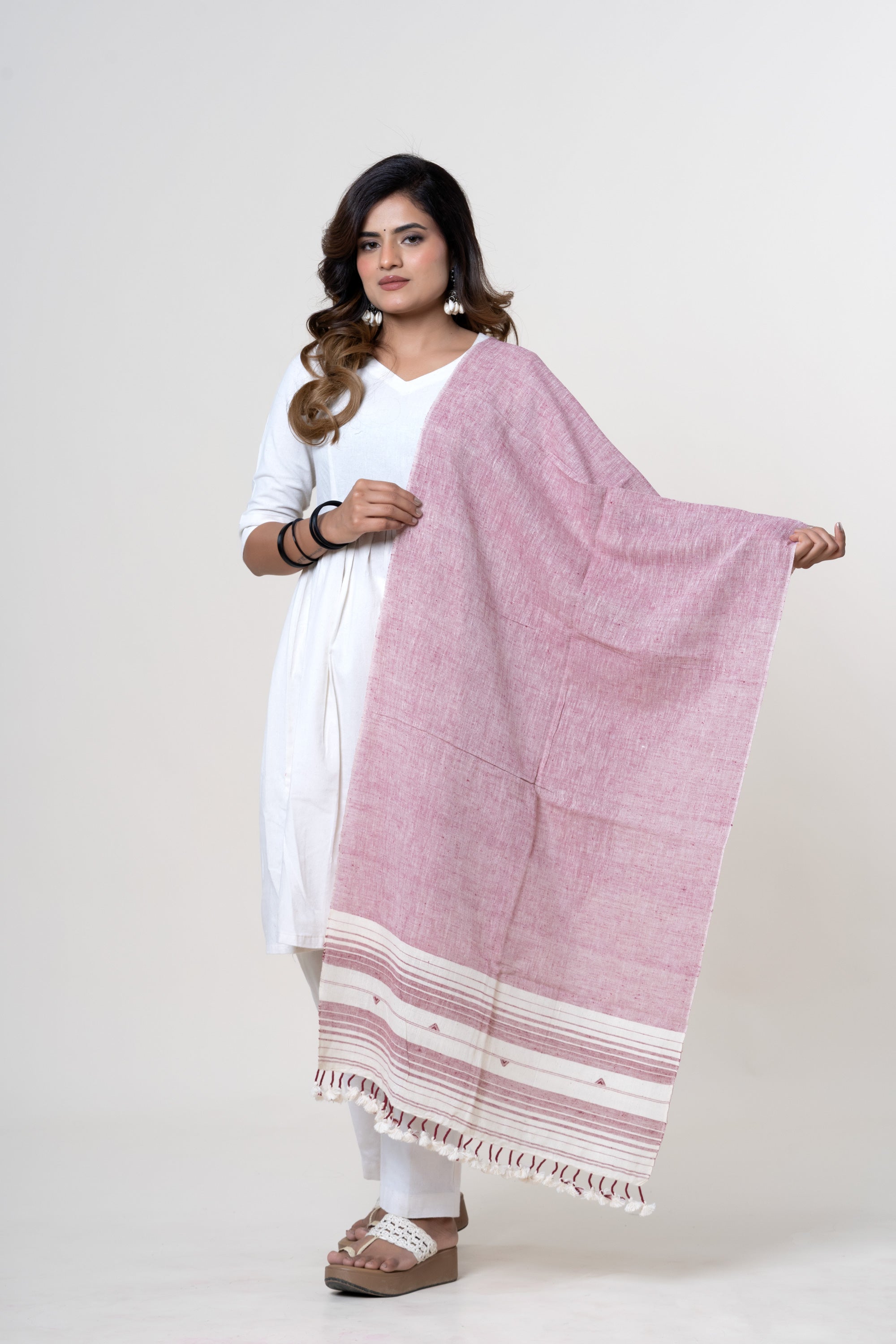 Dusty Rose Pink Bhujodi Handwoven Kala Cotton Stole with Ivory-white & Maroon Accents