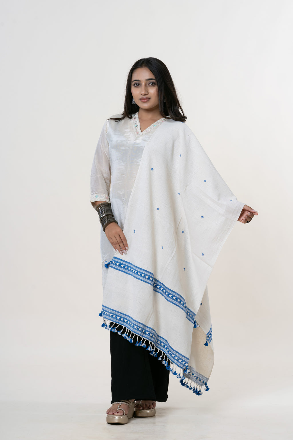 Natural Off-White Bhujodi Handwoven Kala Cotton Stole with Indigo Blue Accents