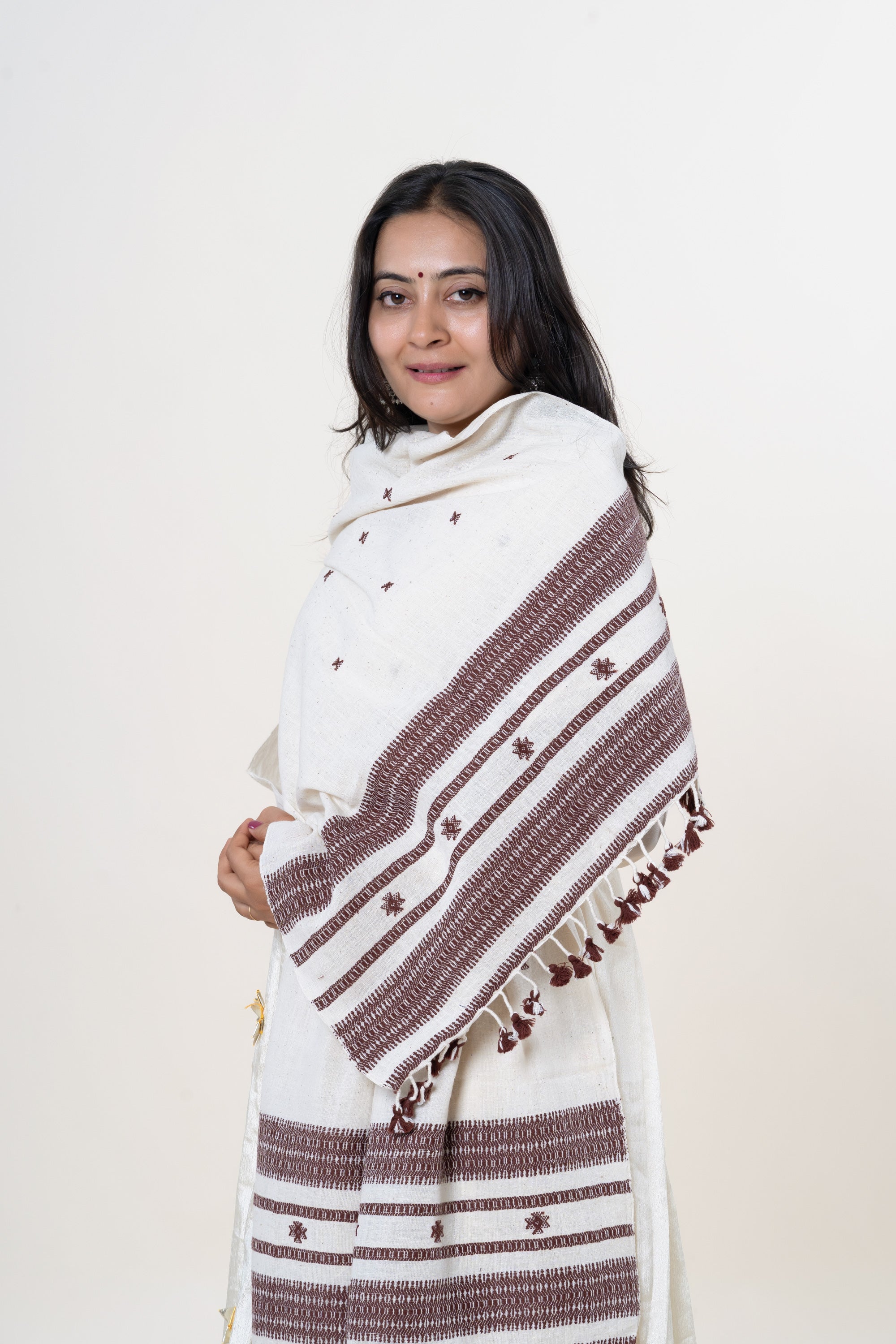 Ivory Bhujodi Handwoven Kala Cotton Stole with Brown Accents
