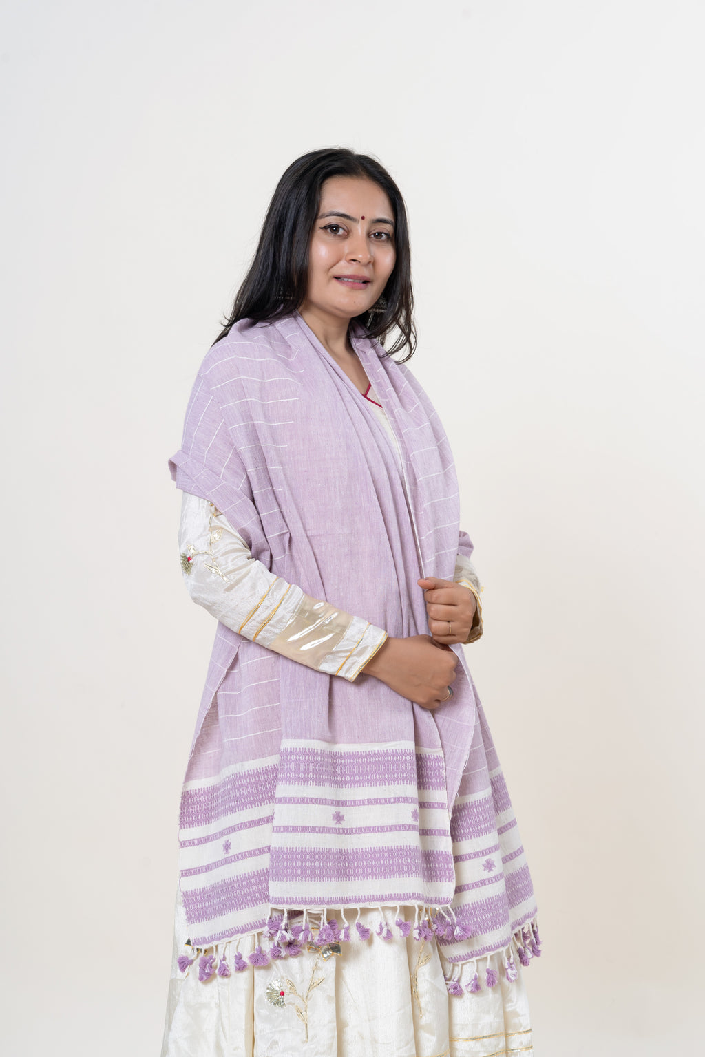 Lavender Bhujodi Handwoven Kala Cotton Stole with Cream & Purple Accents