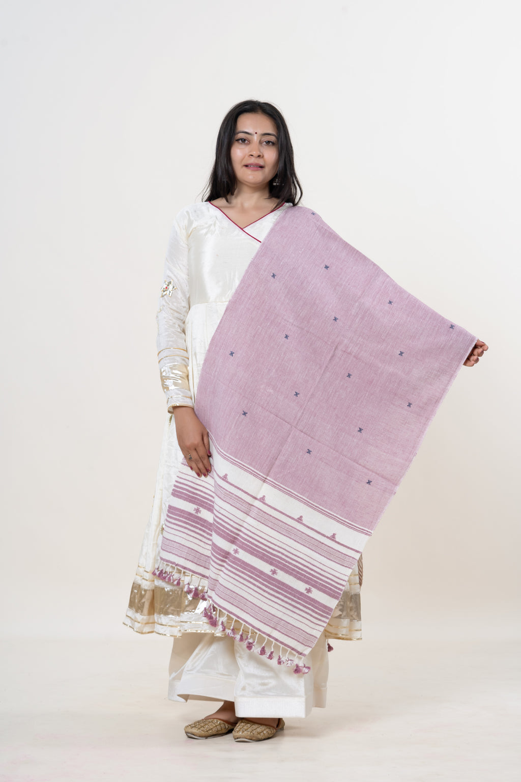 Mauve Bhujodi Handwoven Kala Cotton Stole with Indigo & Mauve Accents