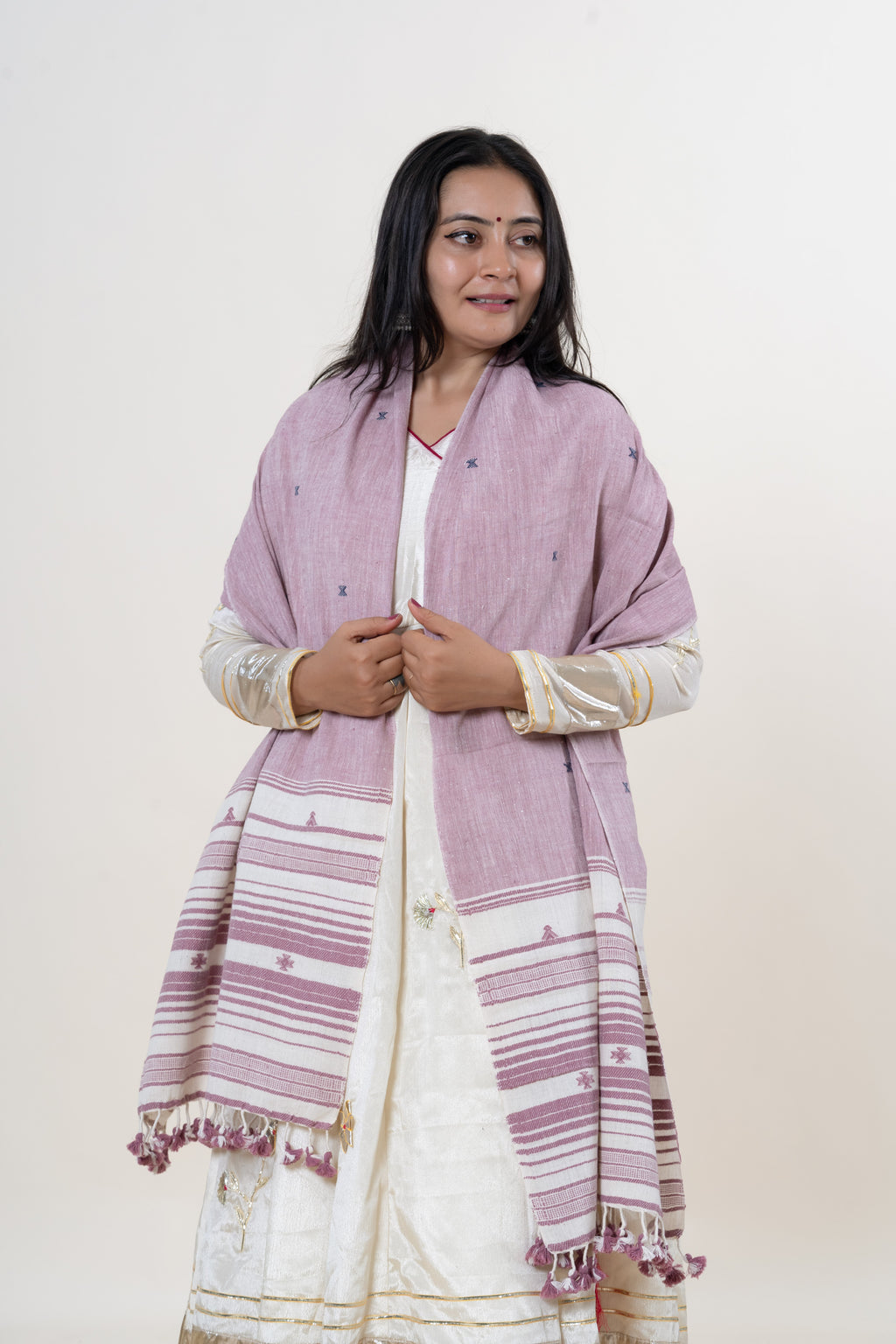 Mauve Bhujodi Handwoven Kala Cotton Stole with Indigo & Mauve Accents