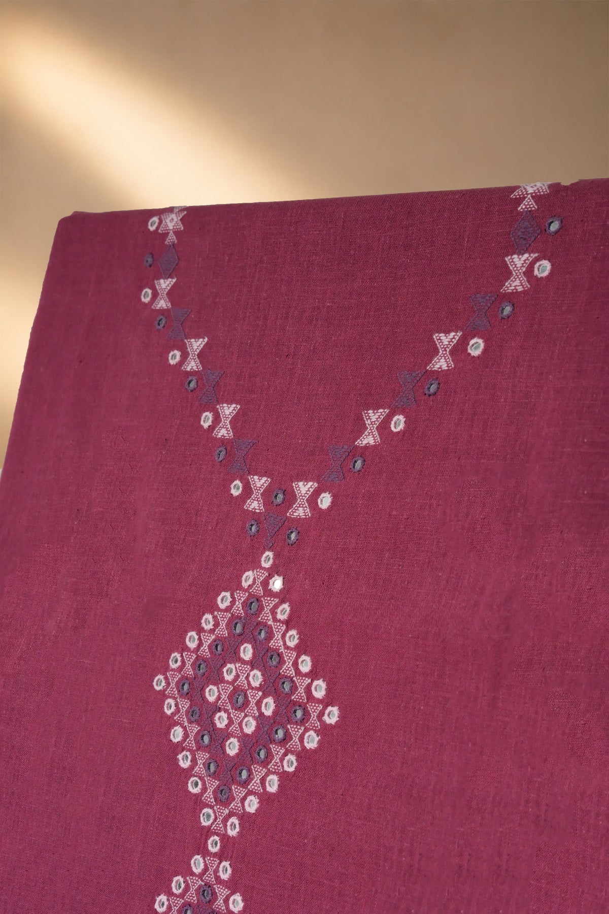Ghato Gulabi | Damroo | Kala Cotton | Suit Piece - image 3