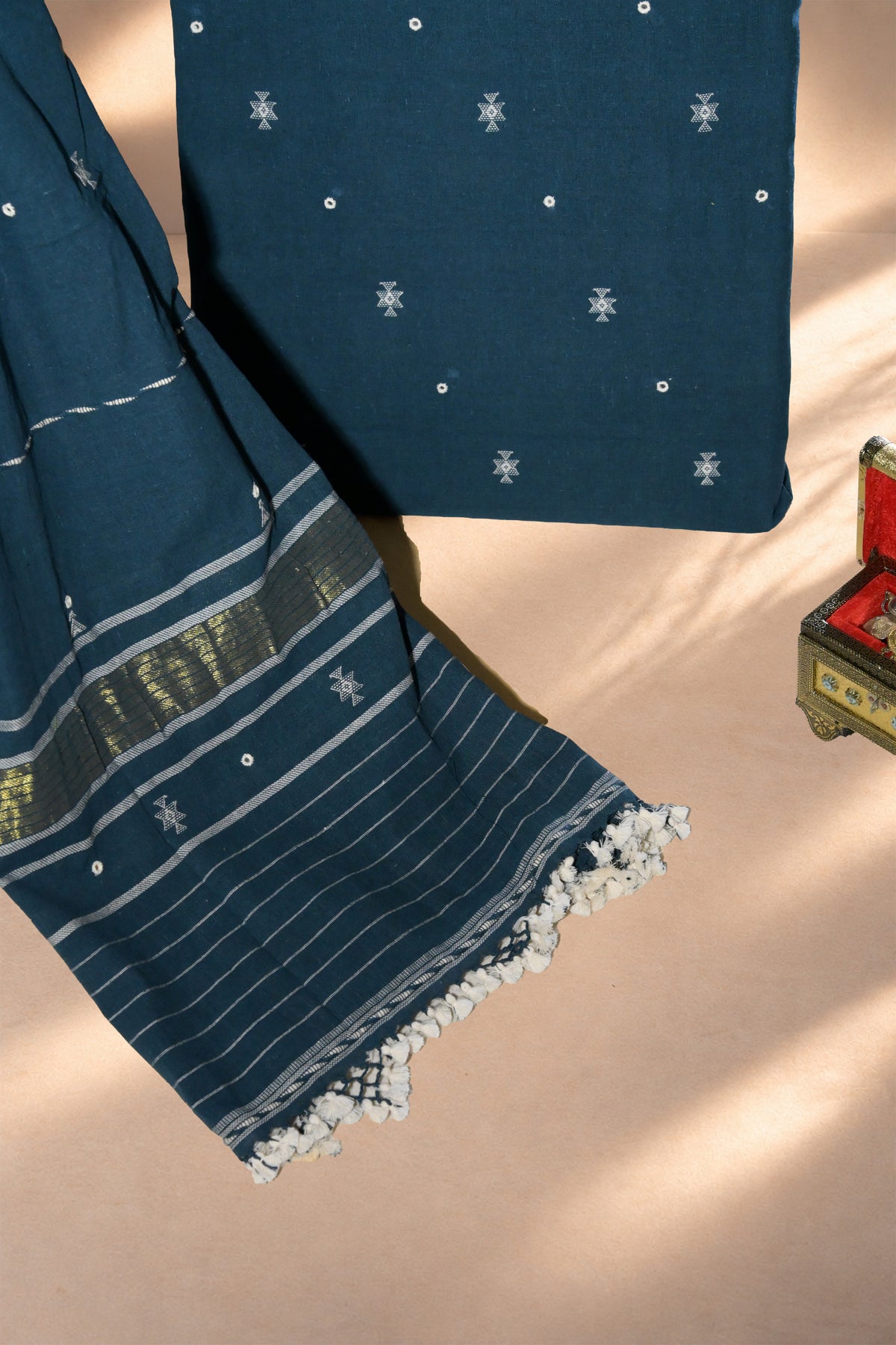 Ghato Neelo | Dhungali | Kala Cotton | Suit Piece - image 2