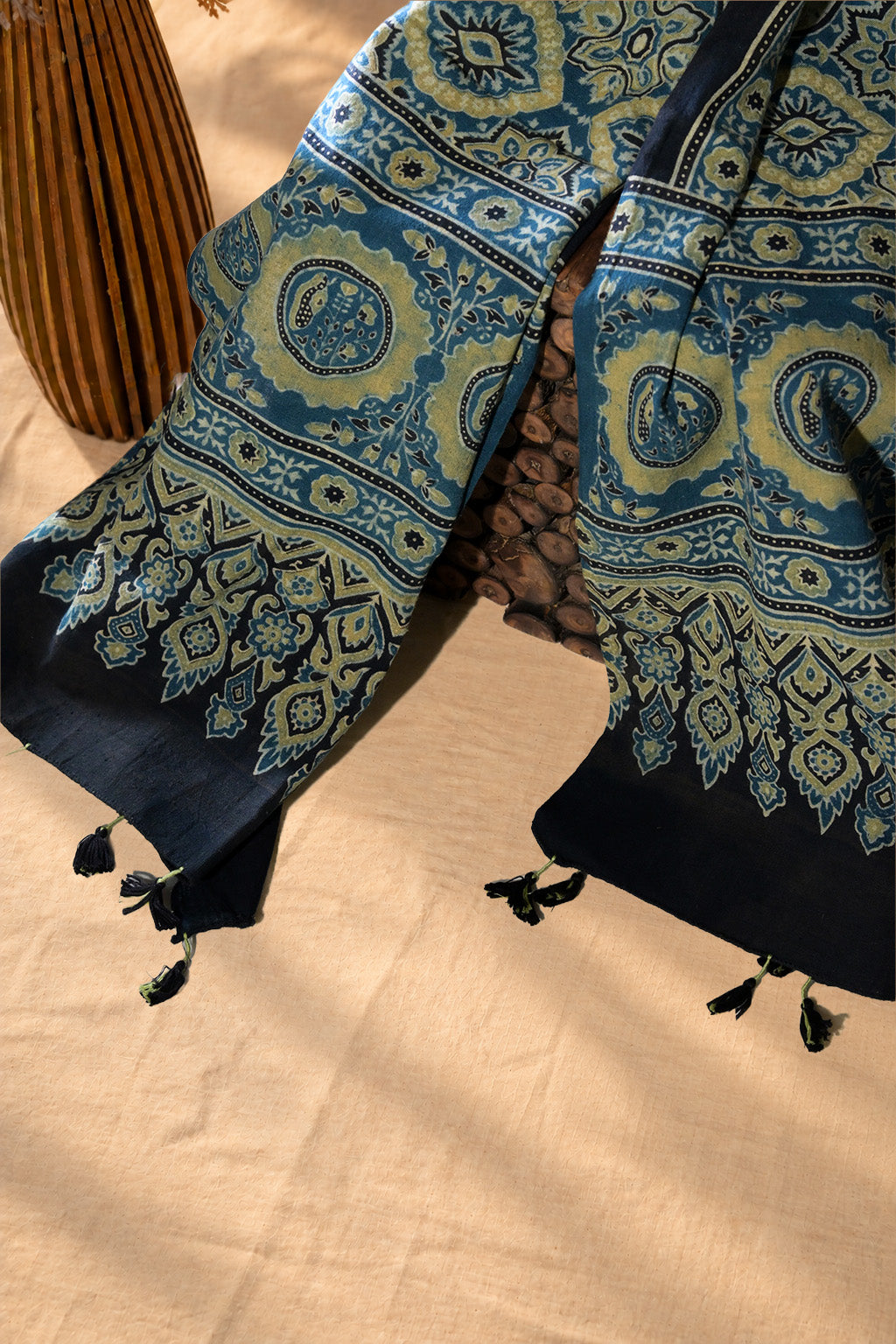 Neelo | Champakali | Kala Cotton | Stole - image 2